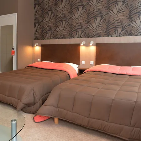 La Croix Blanche 2* タルブ