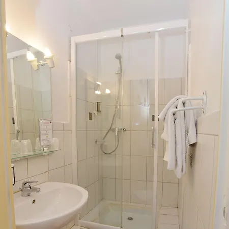 La Croix Blanche 2* タルブ