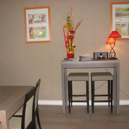 La Croix Blanche 2* タルブ