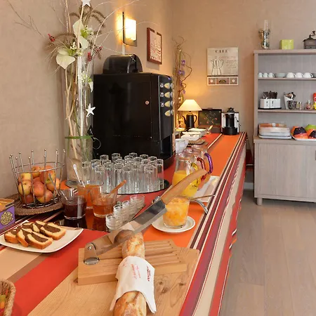 ホテル La Croix Blanche タルブ