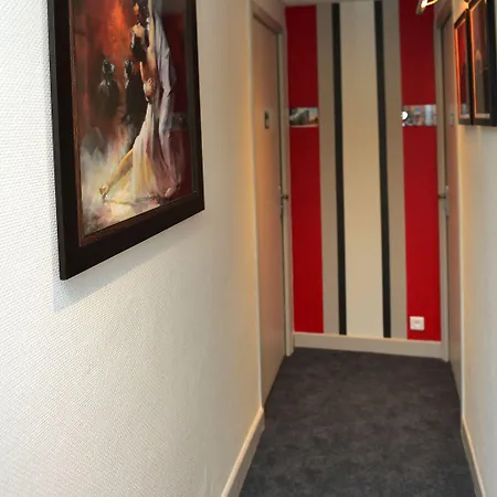 ホテル La Croix Blanche 2*