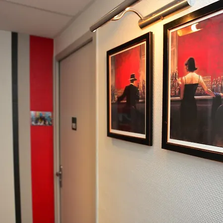 ホテル La Croix Blanche 2*