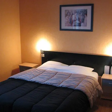 La Croix Blanche ホテル タルブ