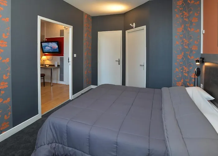 Hotel La Croix Blanche 2*