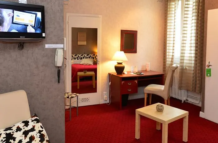 Hotel La Croix Blanche Tarbes