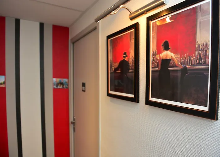 Hotel La Croix Blanche 2*